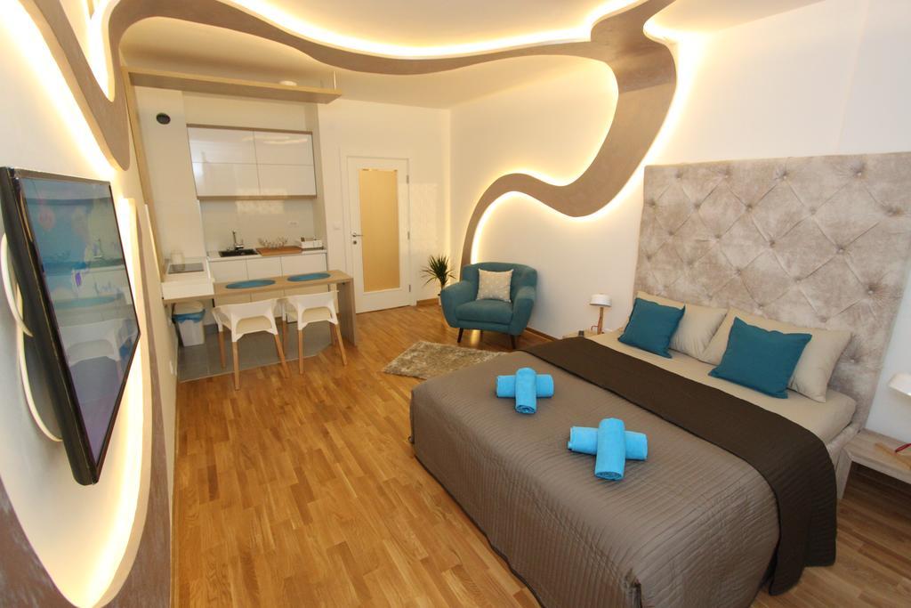 Riviera New Belgrade Apartment, Parking 5 Eur Per Day Kültér fotó