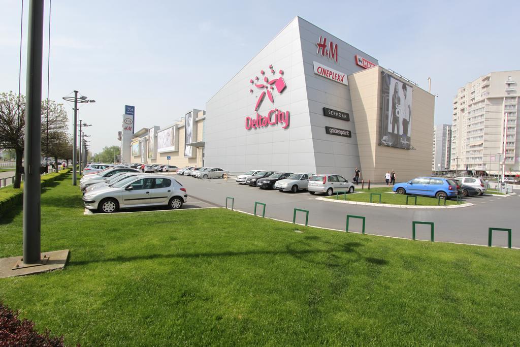 Riviera New Belgrade Apartment, Parking 5 Eur Per Day Kültér fotó